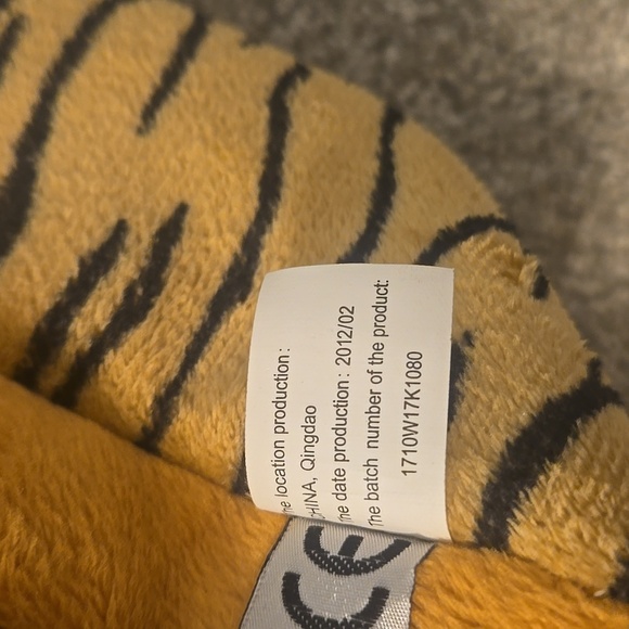 Unipak Safari Animal Plush Backpack With 4 Animal Finger Puppets - Picture 4 of 8